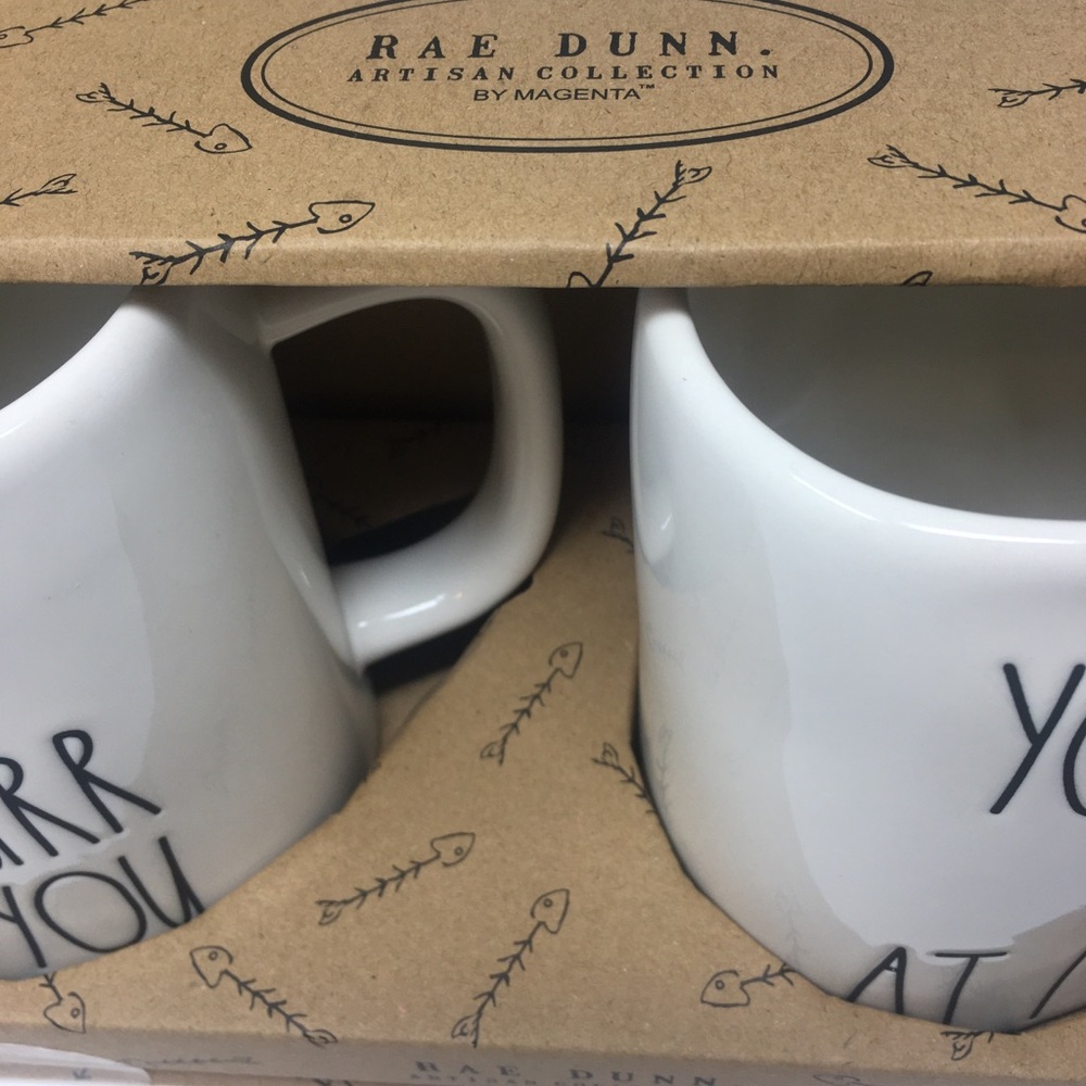 SOLD!! NWT Rae Dunn CAT LOVE Mug set of 2 🐈 - Picture 4 of 5